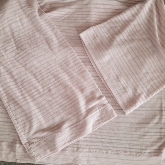 Lululemon Clear and Present Misty Pink Long Sleeve - Picture 6 of 12